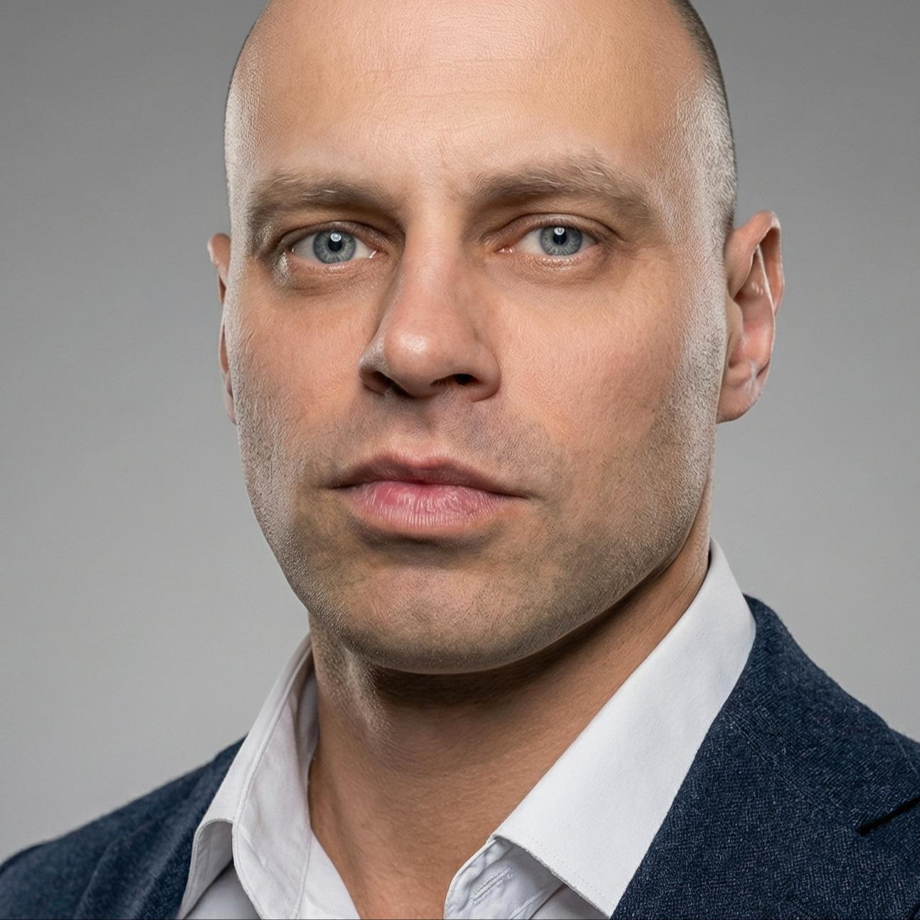Василий Макаров фото